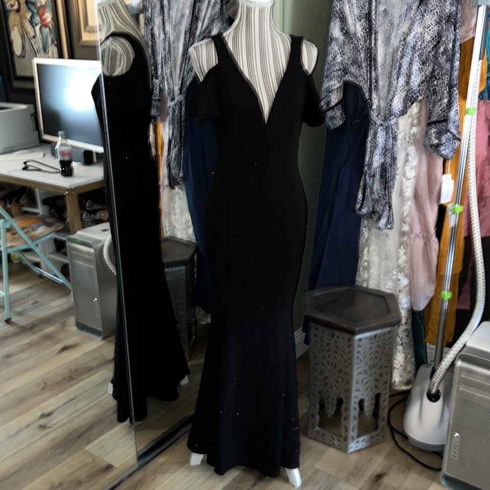 🔥 1 hour sale. Venus, long maxi formal dress, small